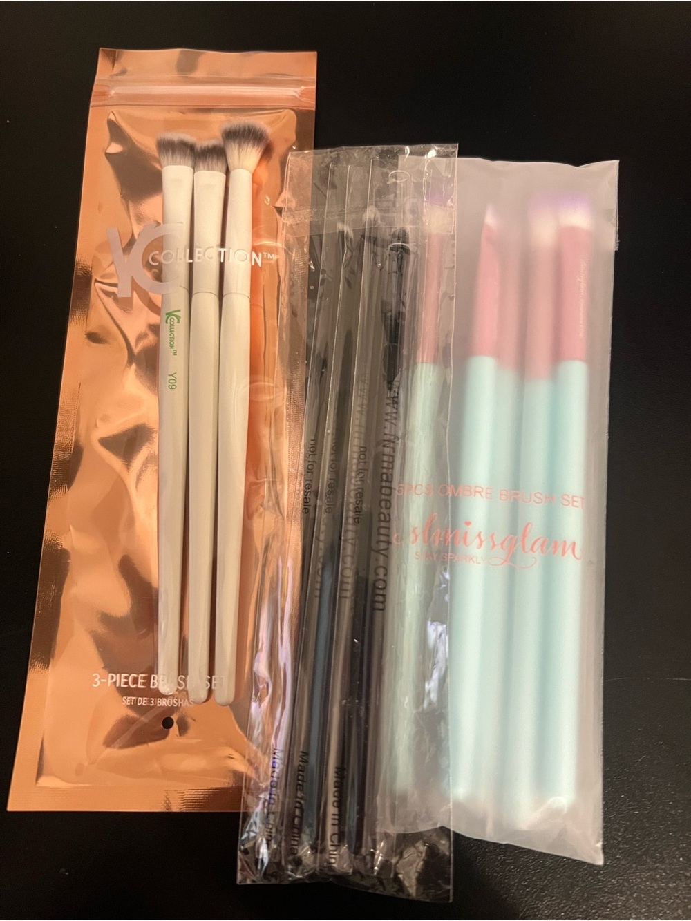 Assorted eyeshadow brushes